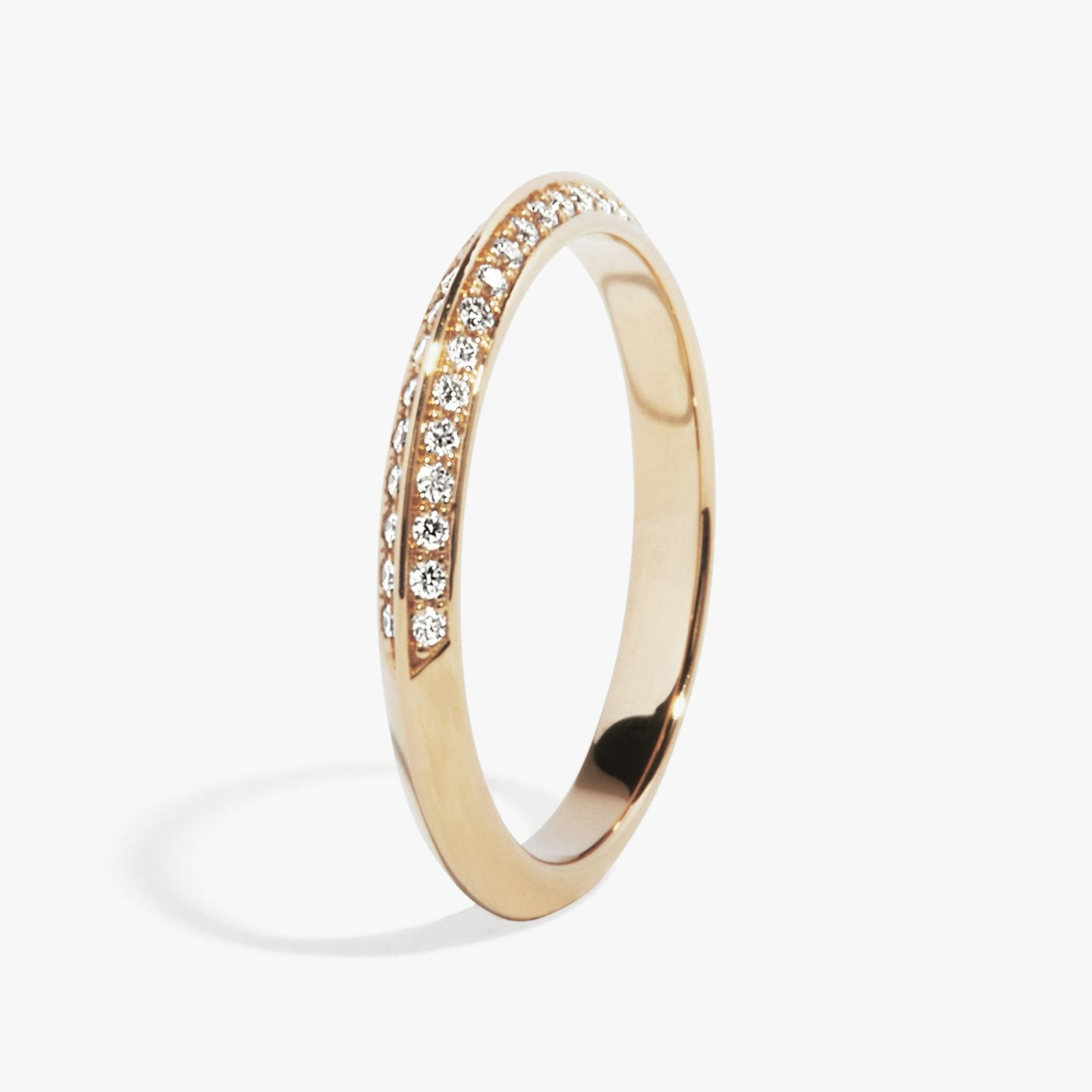 The Knife-Edge Pavé Band