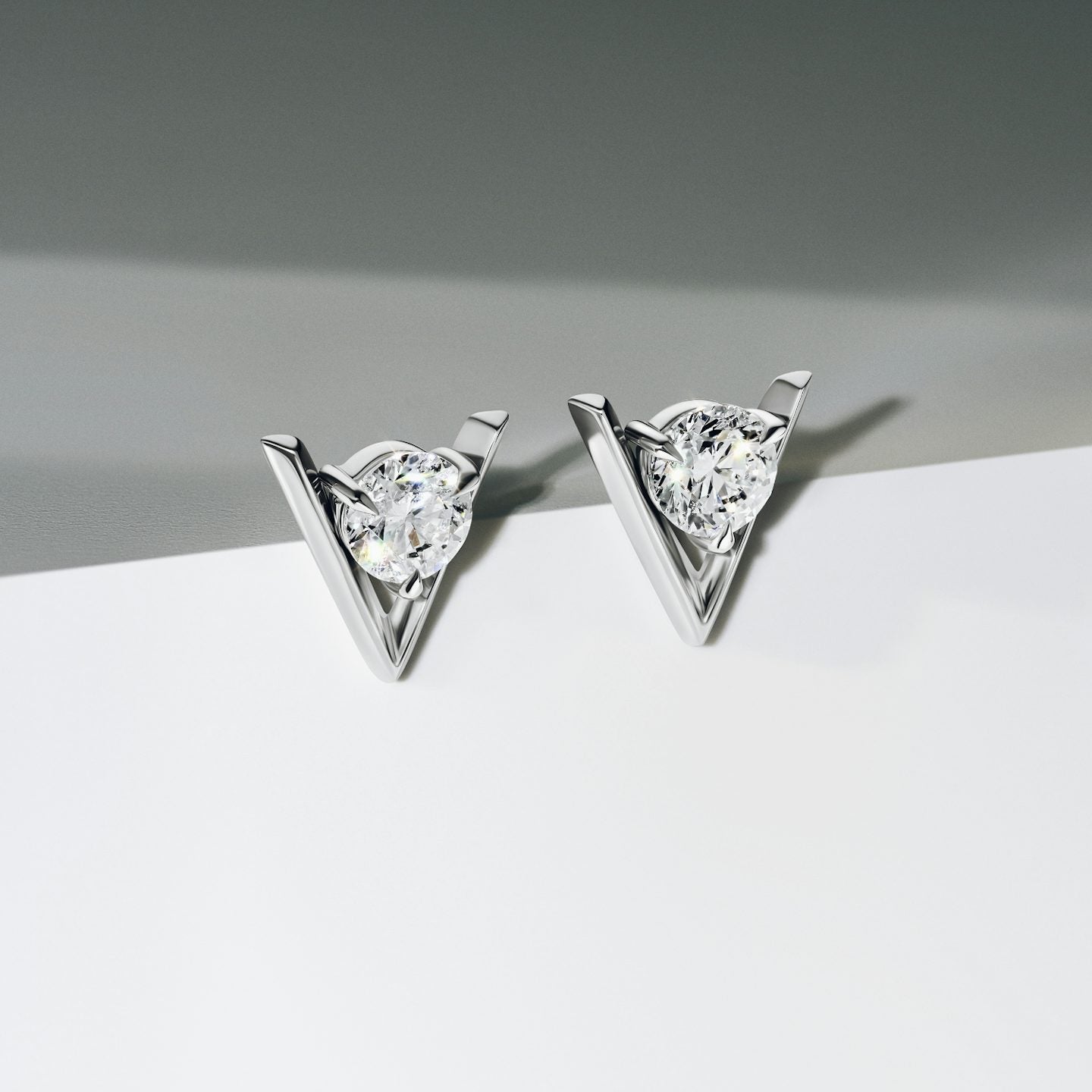 V Solitaire Studs