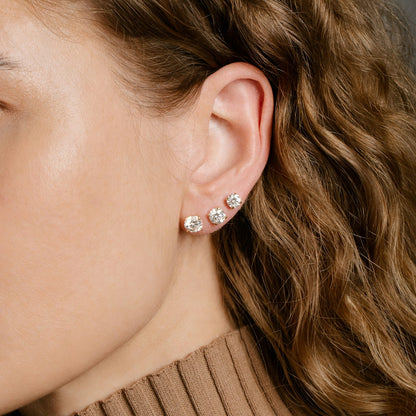 Round Solitaire Stud